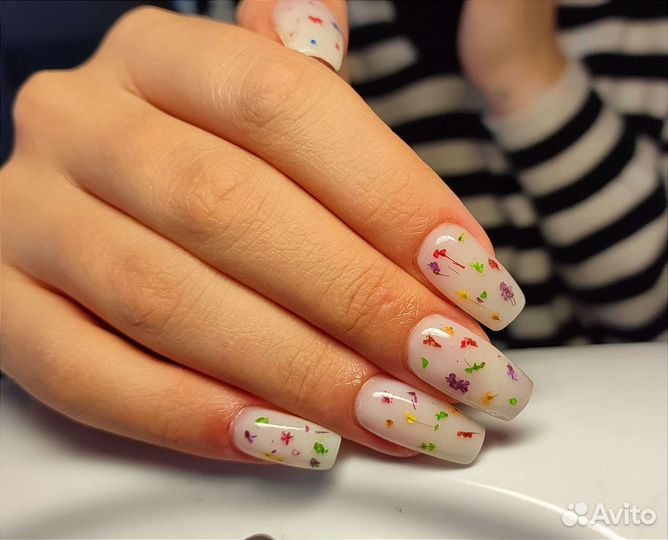 Наращивание ногтей