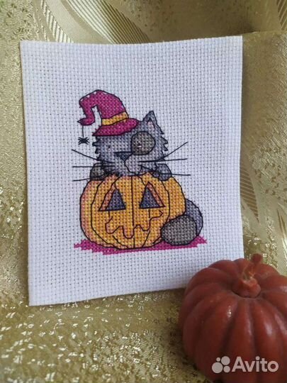 Вышивка кот