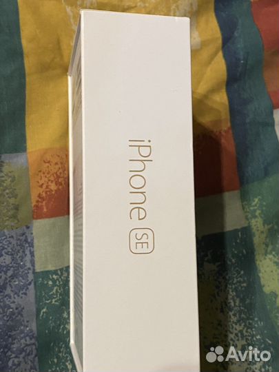 Коробки от iPhone 11, iPhone SE