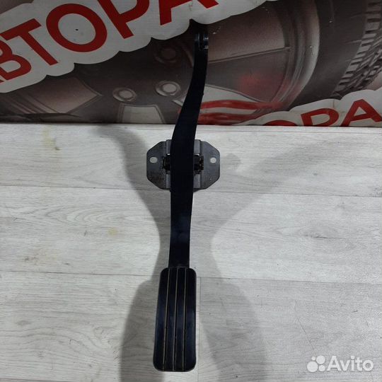 Педаль газа Nissan Almera G15 седан 2014
