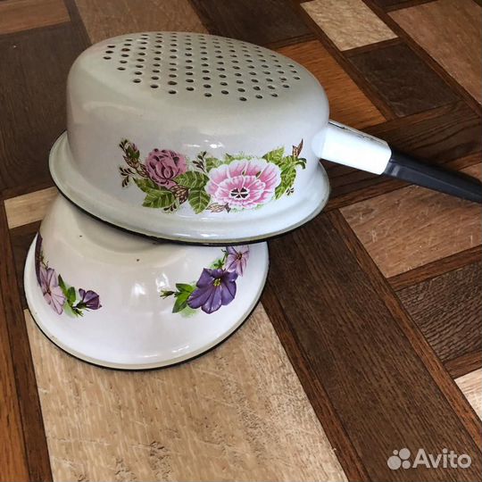 Эмалированная посуда СССР бу (кастрюли, миски)