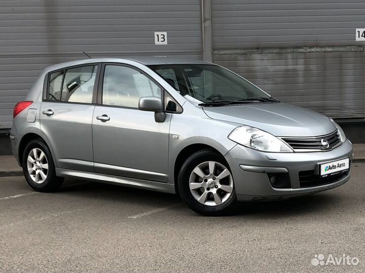 Nissan Tiida 1.6 AT, 2011, 333 135 км