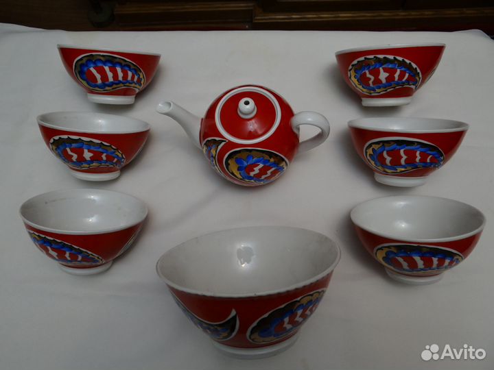 Чайный сервиз фарфоровый 
