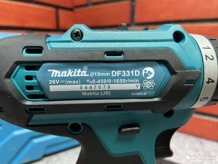 Шуруповерт Makita DF331D 26V