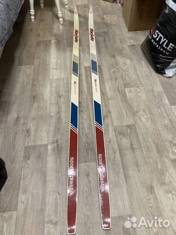 Лыжи 180 см новые