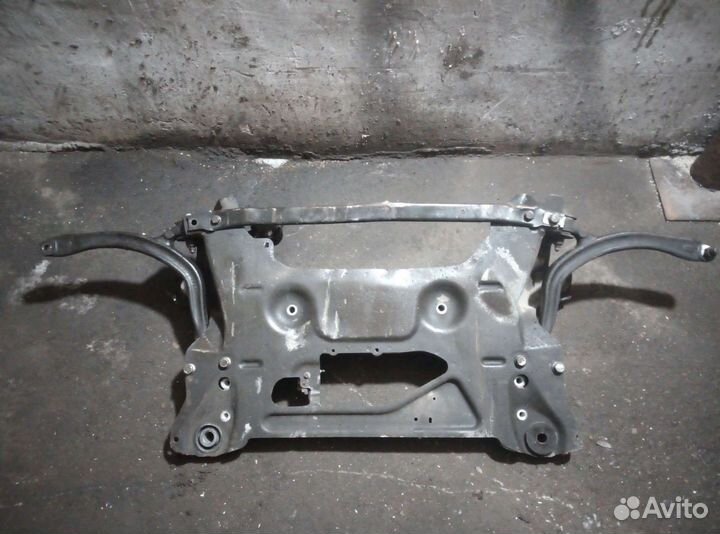 Передний подрамник citroen c5