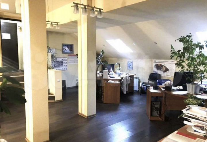 Офис, 120 м² Красная линия