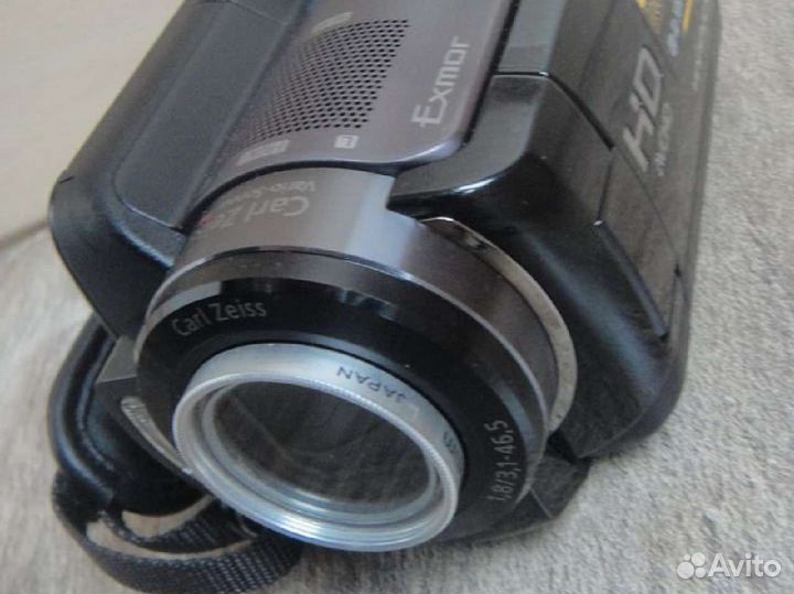 Видеокамера Sony Full HD 120 Gb