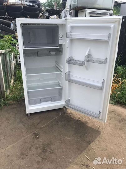 Холодильник Dexp