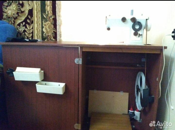 Швейная машина Чайка