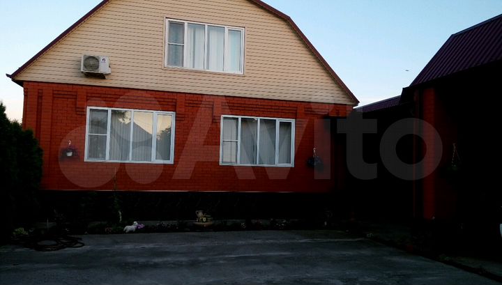 Дом 300 м² на участке 13 сот.