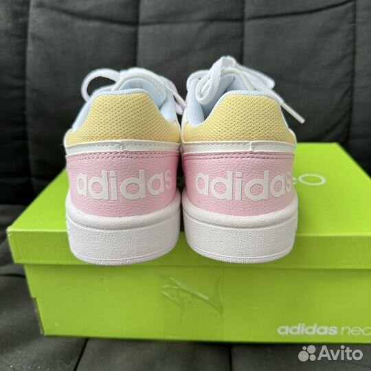 Кроссовки Adidas оригинал 35 размер