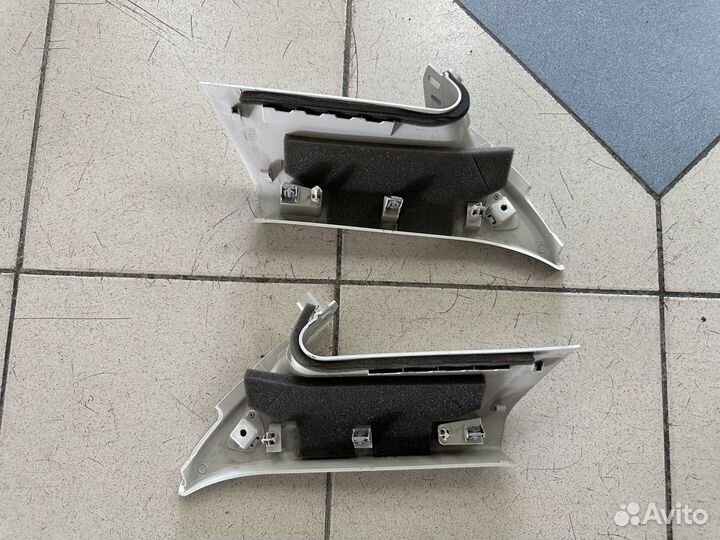 Обшивка задней стойки левая/правая Форд Фокус 3