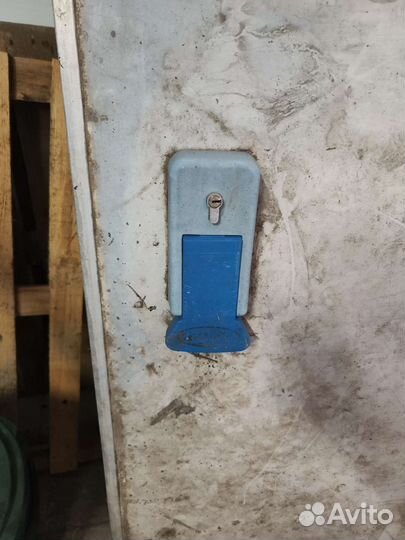 Дверь для холодильной камеры бу