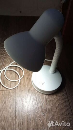 Лампа настольная