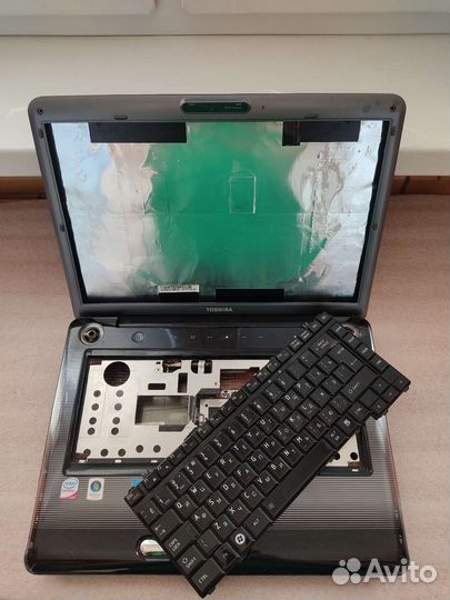 Toshiba Satellite A300 – запчасти, разбор