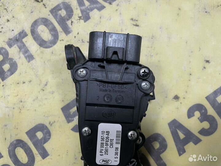 Педаль газа Ford Fusion