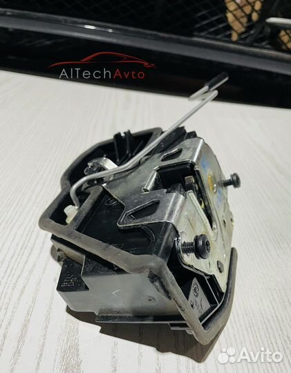 Замок двери передний левый BMW X3 F25