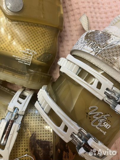 Горные лыжи 162 ботинки горнолыжные 26.5 Rossignol