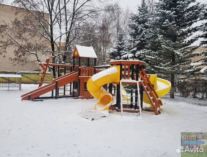 Детская площадка с заливной горкой