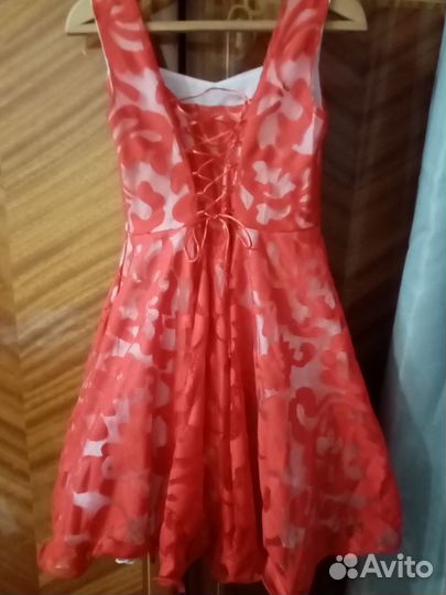 Нарядное платье для девочки 122 128
