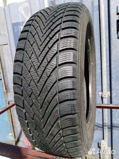 Pirelli Winter Cinturato 205/55 R16 99T