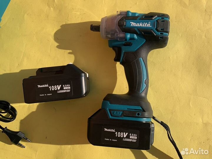 Гайковерт Makita аккумуляторный 18v