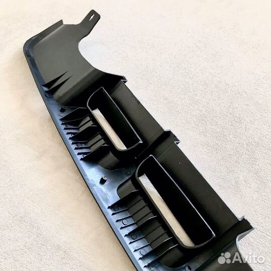 Накладка заднего бампера Zetec S на Ford Focus 2