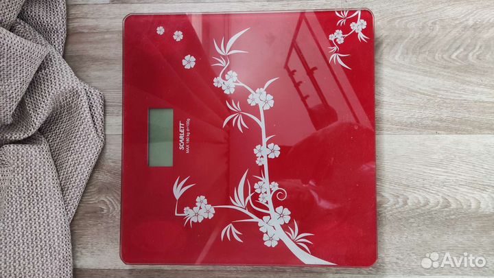 Весы напольные scarlett