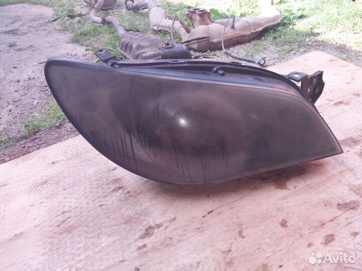 Фара передняя правая субару импреза GG лиса