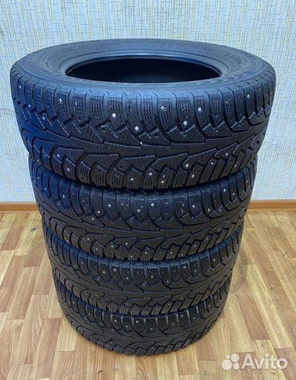 Nokian Tyres Nordman 5 SUV 215/65 R16