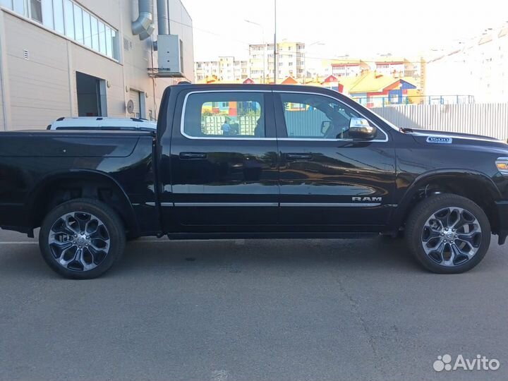 RAM 1500 5.7 AT, 2024