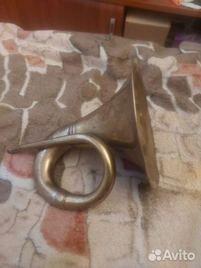 Клаксон автомобильный