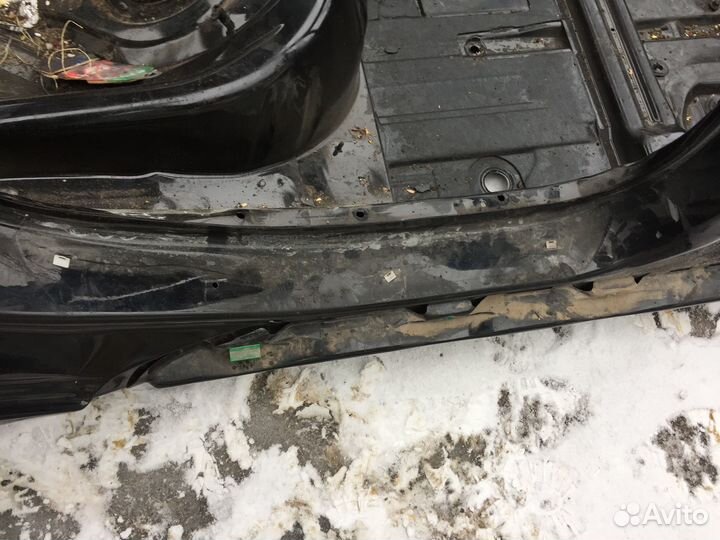 Средняя стойка кузова BMW 5 E60 рестайлинг