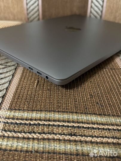 MacBook Pro 13 2021 16/512 идеал