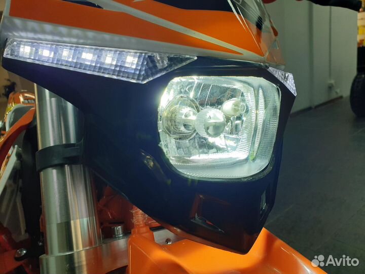 Кроссовый мотоцикл BSE EX 125Е