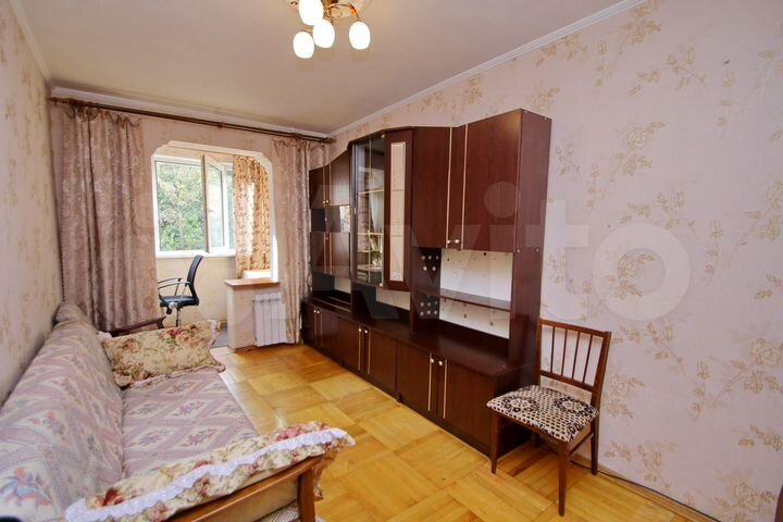 2-к. квартира, 52 м², 3/5 эт.