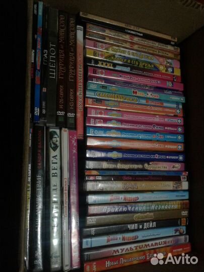 Мультфильмы Смешарики Маша и медведь Барби Кино