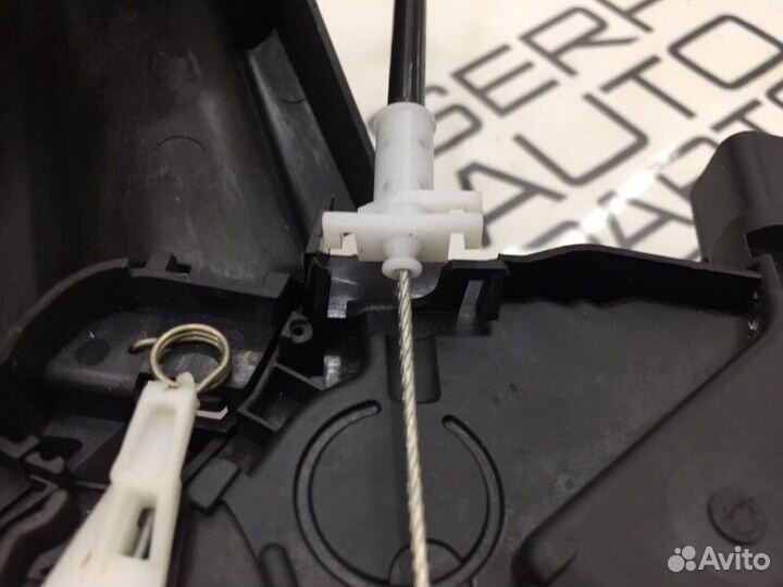 Замок двери передний левый Ford Focus 2 CB4 2010