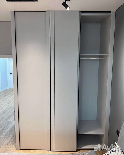 Шкаф-купе фабричное производство