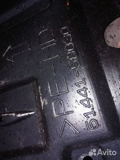 Пыльник моторного отсека Toyota Alphard III