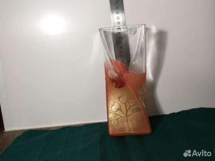 Вазы для цветов хрусталь,цветное стекло