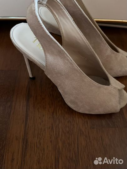 Босоножки женские 35 размер