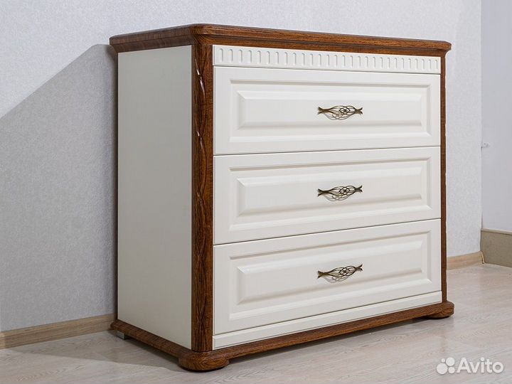 Комод белый