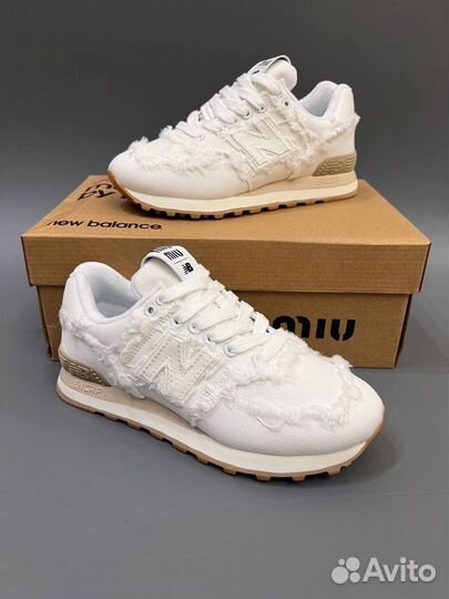 Кроссовки new balance miu miu