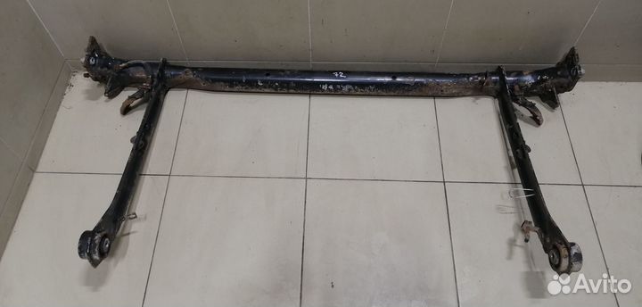 Балка задняя 100 C4 1991-1994