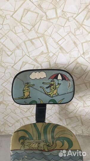 Стул детский крутящийся