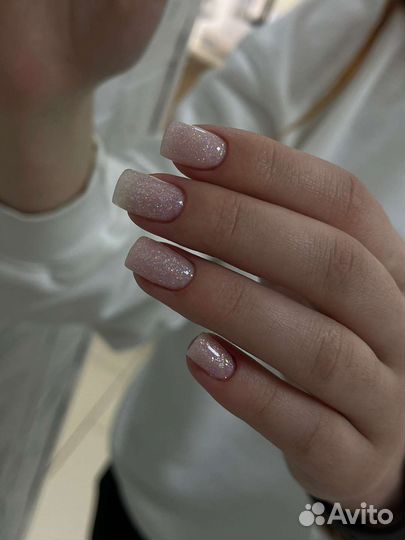 Маникюр и педикюр