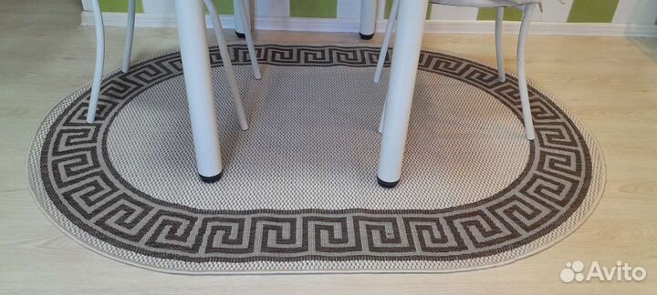Ковер овальный новый