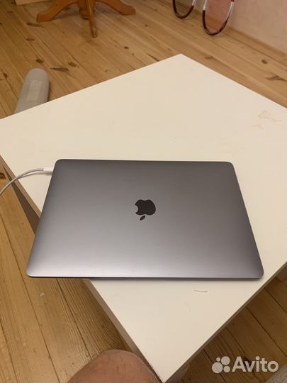 Macbook air 13 2020 i3